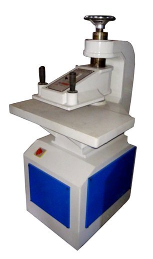 Hydraulic punching machine